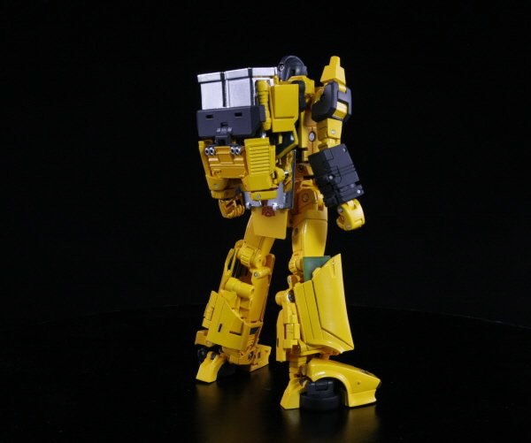 Masterpiece Sunstreaker MP 39 Stock Photos And Turnaround Images 13 (13 of 33)